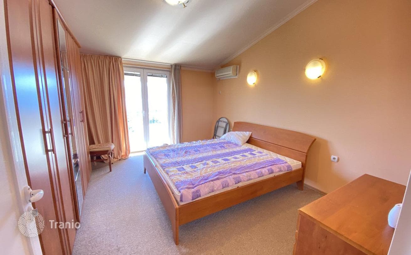 3-Bedroom Furnished House with Parking 700 m from the Sea in Tivat, photo 5