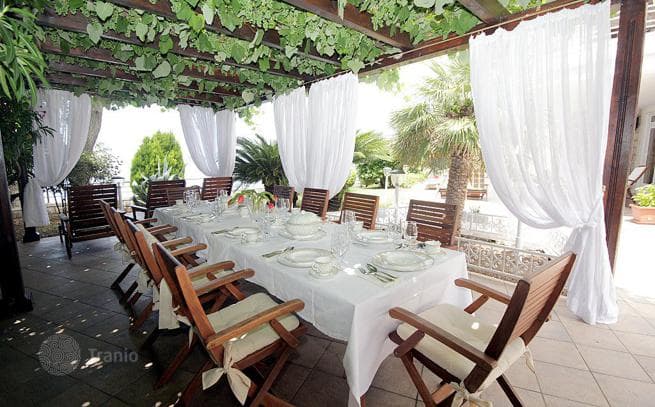Furnished Beachfront Villa with Terrace in Sveti Stefan, Montenegro, photo 3