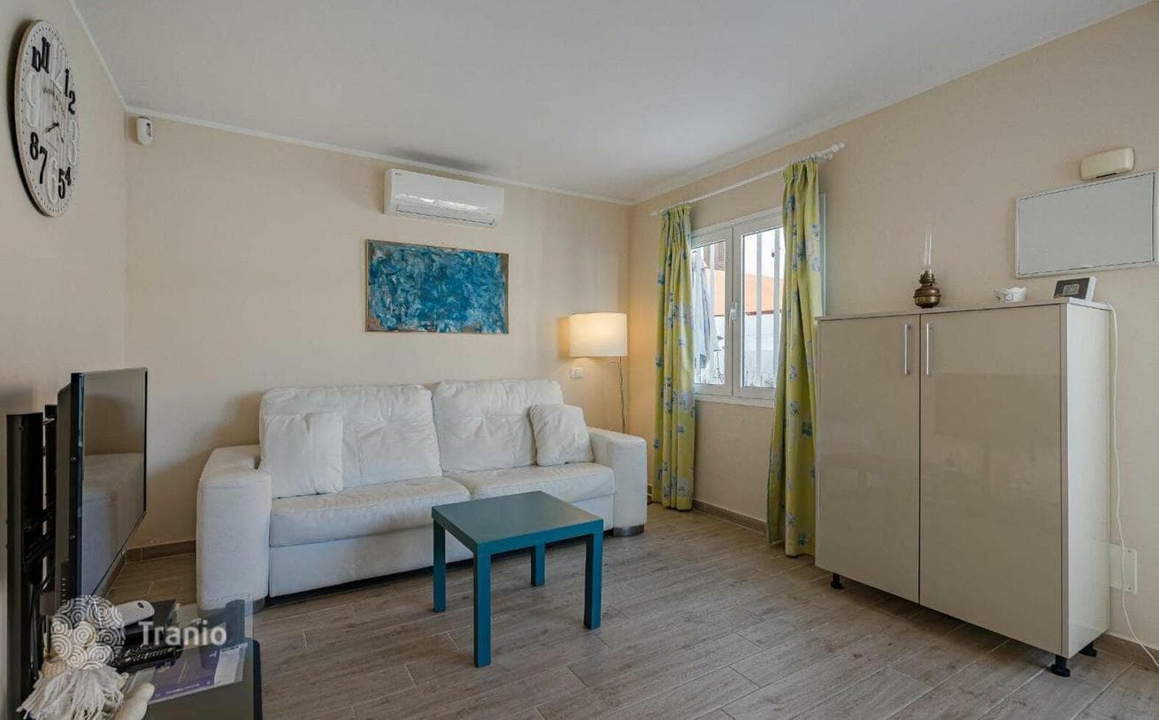 2-комнатная квартира 65 м² в Плае-де-лас-Америкас, Испания, фото 2