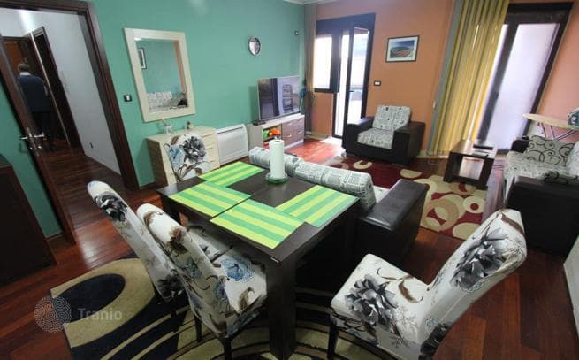2-Bedroom Furnished Apartment with Garden and Terrace 50 m from the Sea in Dobrota