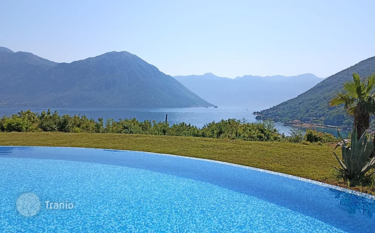 1-Bedroom Apartment in Kotor, Montenegro, photo 4