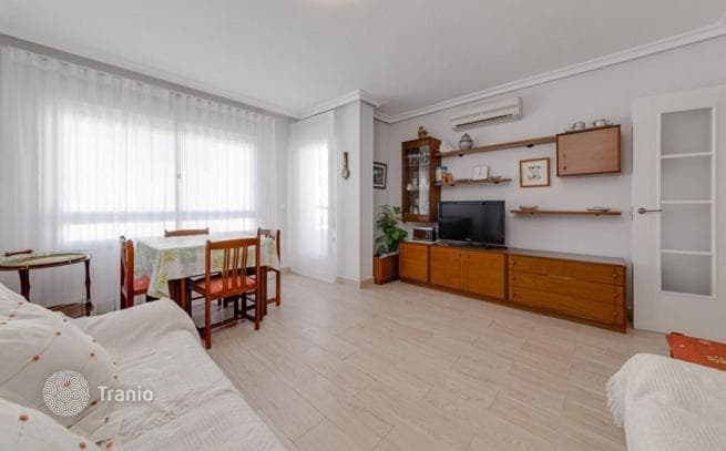 Светлая четырёхкомнатная квартира в 50 м от моря, Торревьеха, Аликанте, Испания, фото 2