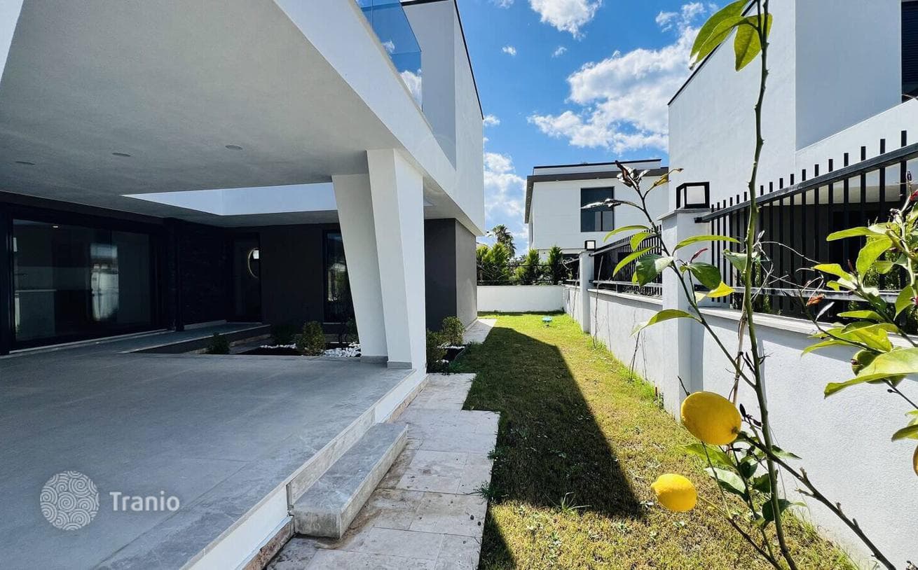4-Bedroom Villa with Mountain View in Kemer, Antalya