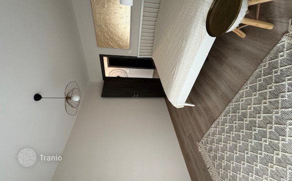2-Bedroom Apartment with Terrace Near the Beach in Split