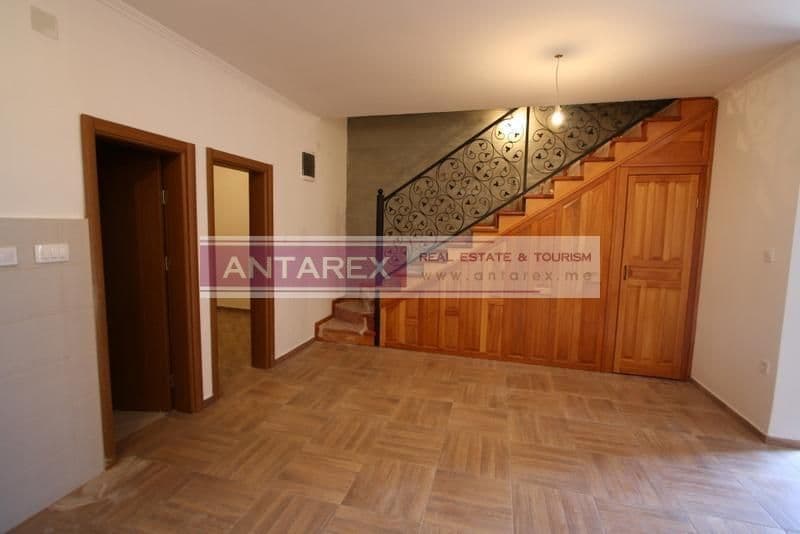 Апартаменты в Херцег-Нови, Черногория, 105 м², фото 3