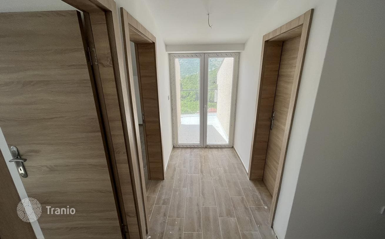 2-Bedroom Apartment with Terrace and Parking 700 m from the Sea in Igalo, photo 4