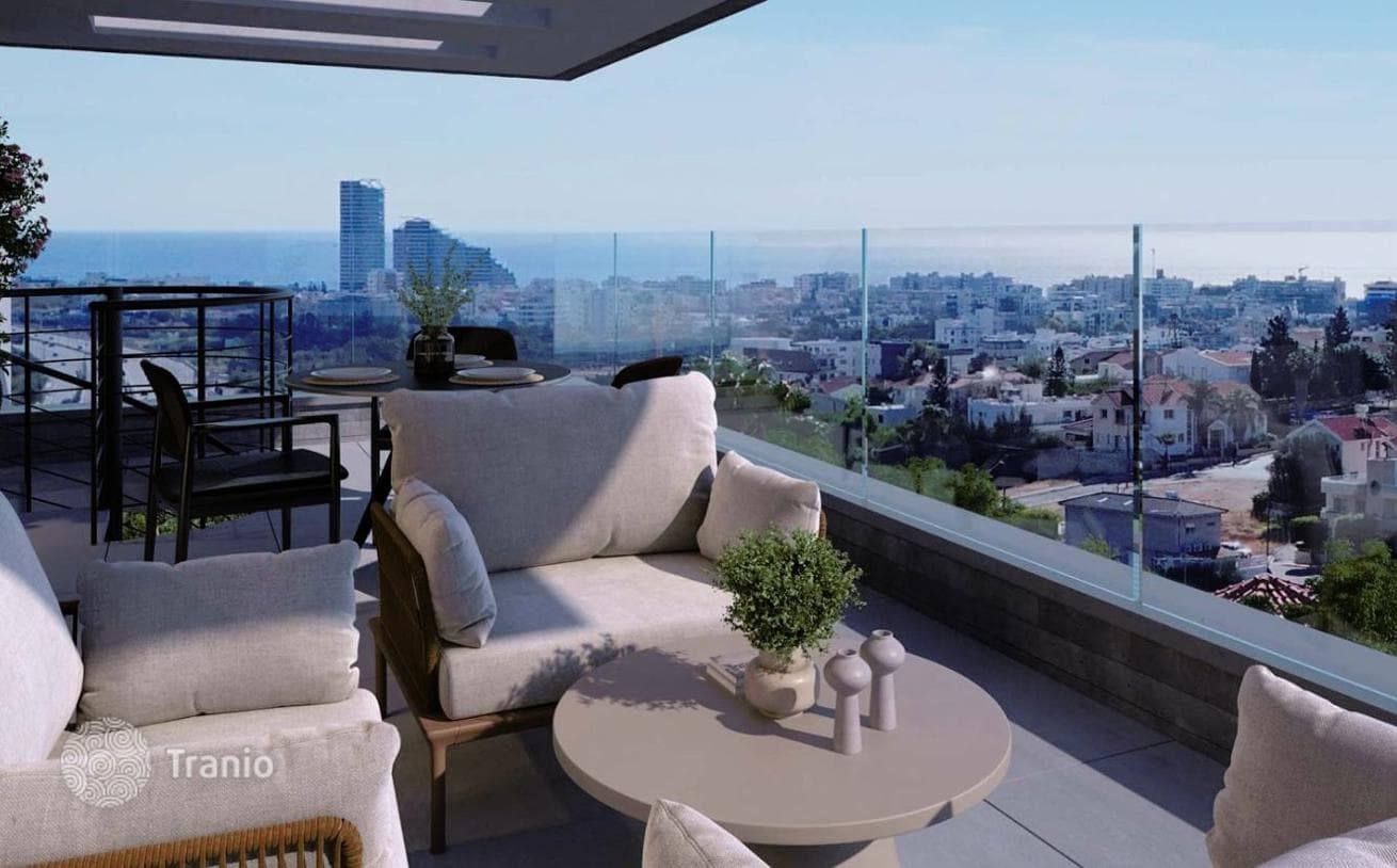 Apartment with Panoramic Views in Limassol
