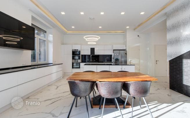 7-комнатный дом в городе 800 м² в Районе II, Венгрия, фото 3