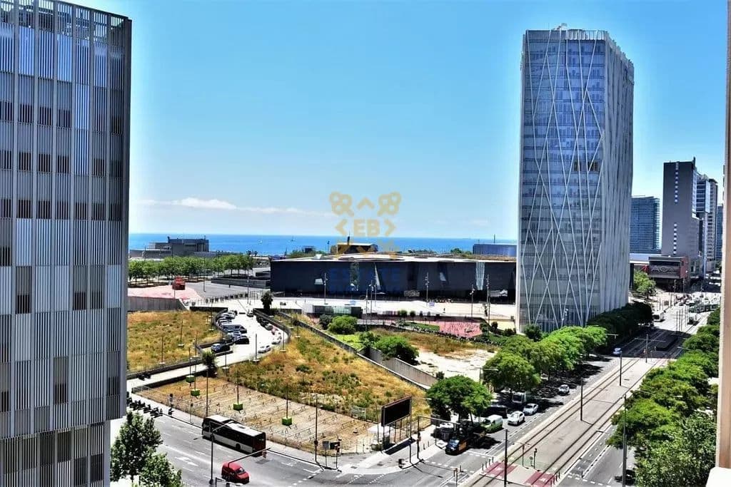Квартира в Барселоне, Испания, 94 м², фото 2