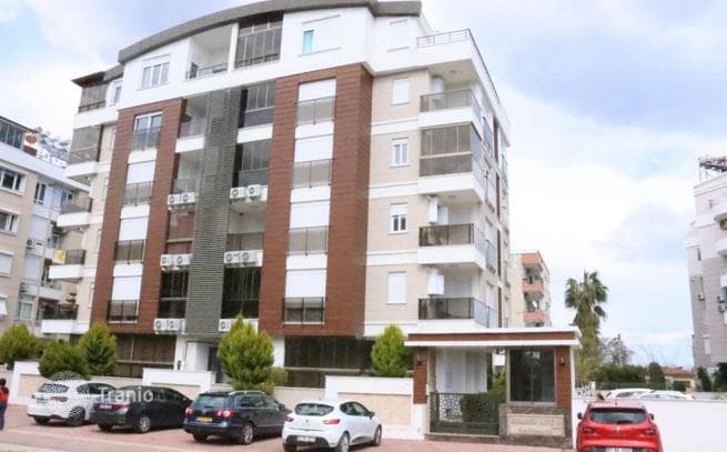 1-Bedroom (1+1) Apartment 700 m from the Beach in Konyaalti, Antalya