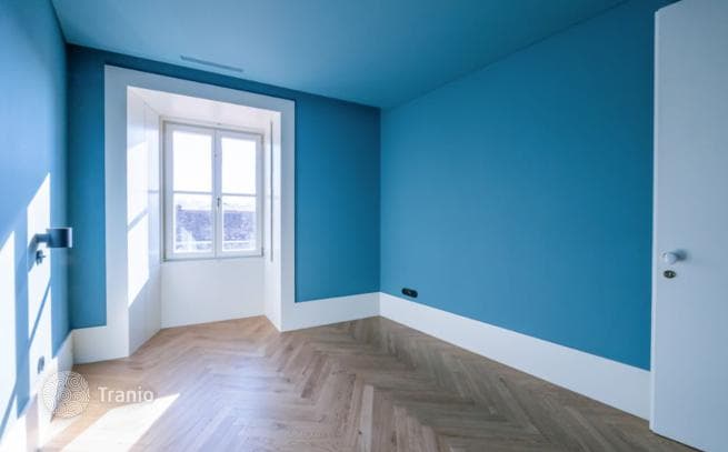 2-Bedroom Apartment with River and Square Views in Porto, photo 5