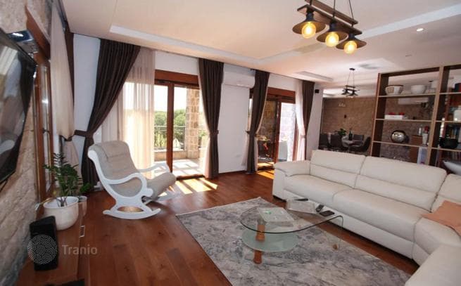 4-Bedroom House in Budva, photo 3
