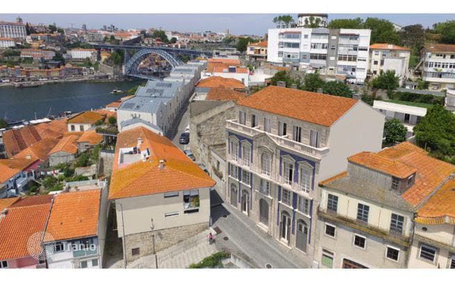 1-Bedroom Apartment in Vila Nova de Gaia, photo 3