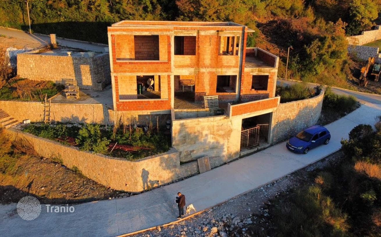 3-Bedroom Villa with Private Pool and Garage on a Hill in Seoce, Budva