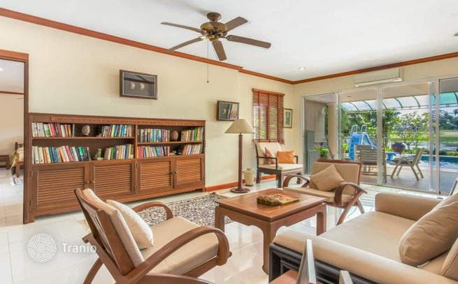 3-Bedroom House with Canal, Golf Course and Hill Views in a Prestigious Complex, photo 5