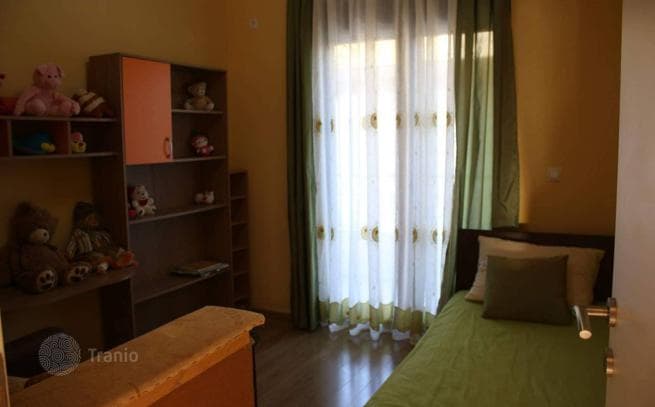 Furnished House with Garage and Terraces in Budva, photo 3