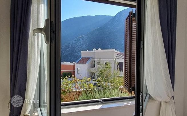 2-Bedroom Furnished Apartment with Terrace in Kotor, photo 4