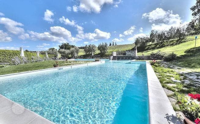 18-комнатная вилла 900 м² во Флоренции, Италия, фото 4