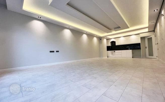 2-Bedroom (2+1) Apartment 500 m from the Beach in Muratpasa, Antalya
