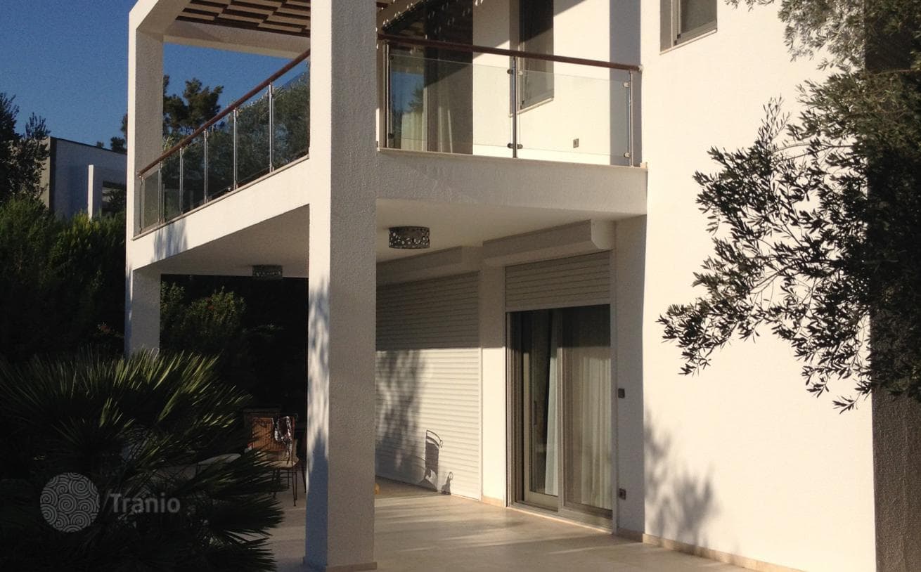 Luxury 3–4-Bedroom Villa with Private Beach Access in Bodrum