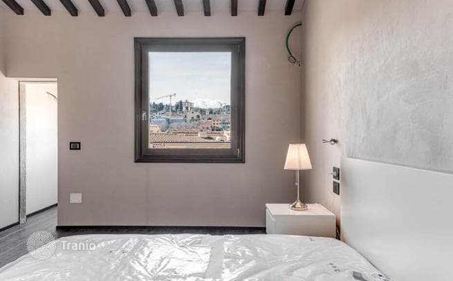 1-Bedroom Apartment in Florence, Italy, photo 4