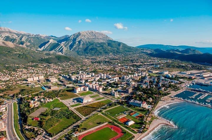 Квартира в Баре, Черногория, 90 м²