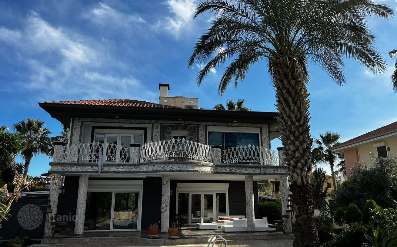 4-Bedroom Villa with Private Pool in Camyuva, Kemer, photo 5