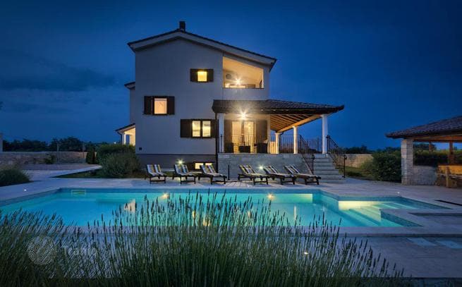 3-Bedroom Villa in Pula, Croatia, photo 2