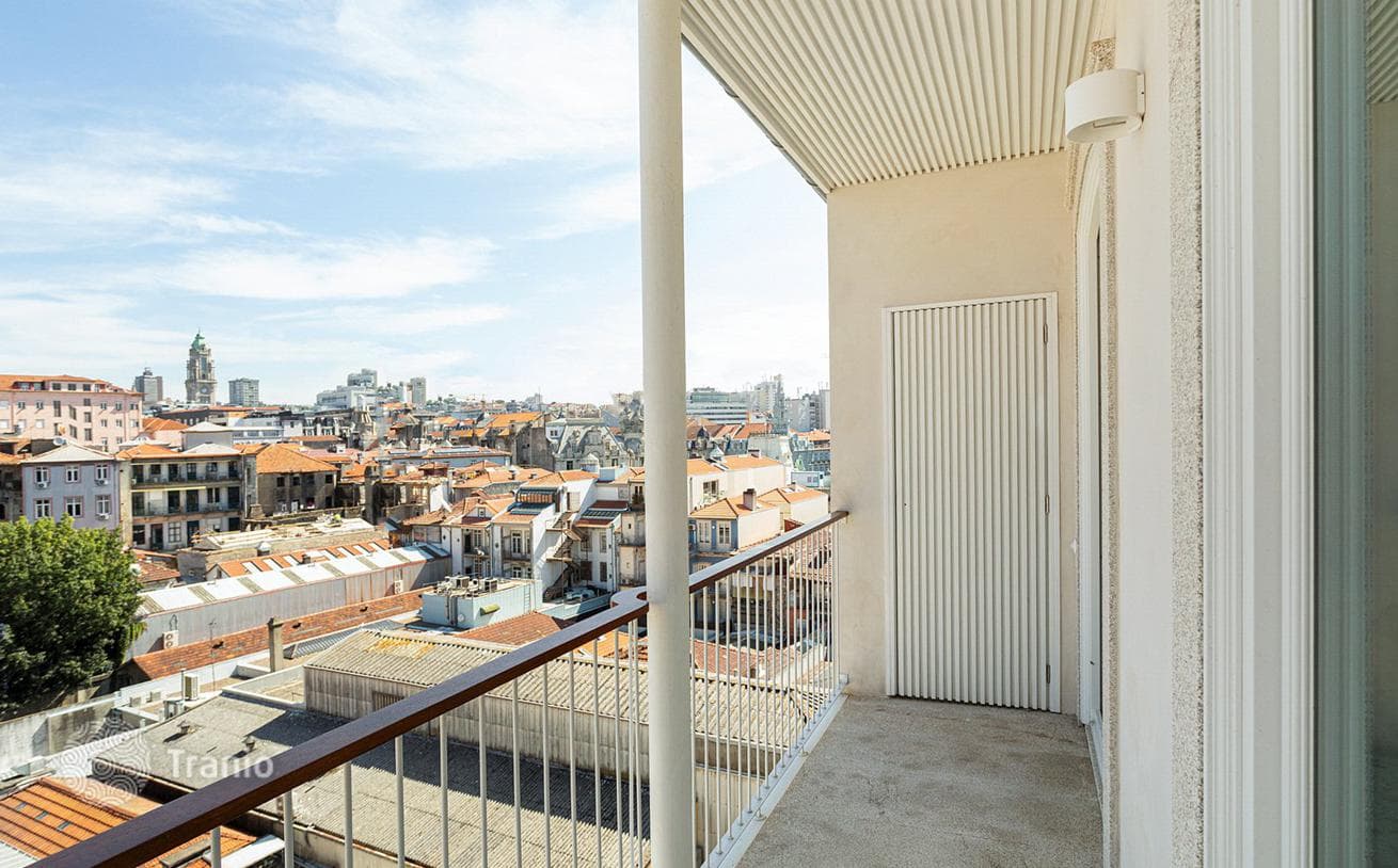 Furnished Apartment with Balcony in Porto, Portugal