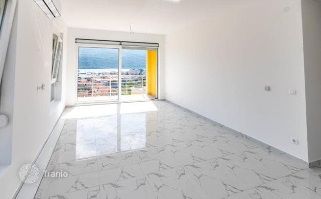 2-Bedroom Apartment with Sea View in Herceg Novi, photo 5