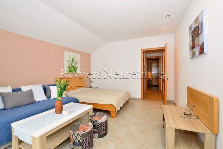 Апартаменты в Херцег-Нови, Черногория, 370 м², фото 2