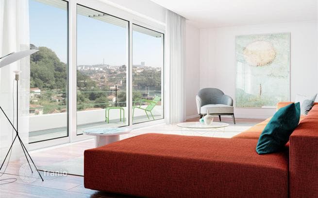 2-Bedroom Apartment with Gym and Parking in Porto, Portugal