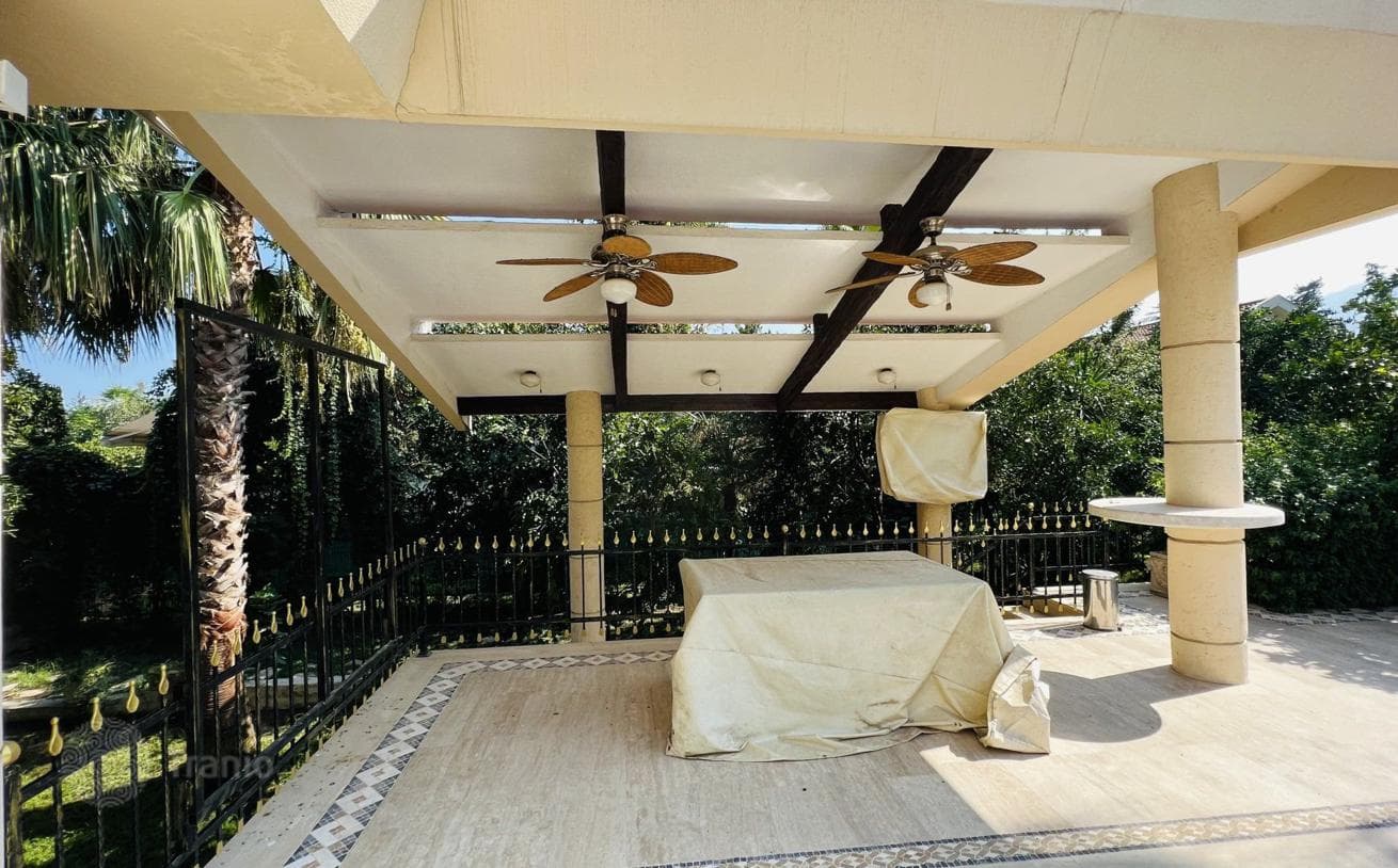 3-Bedroom Villa in Kemer, Turkey