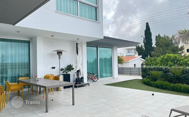 4-Bedroom Villa with Basement in Anavarsos, Paphos