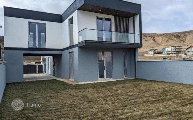 3-Bedroom House 197 m² in Tbilisi, photo 2