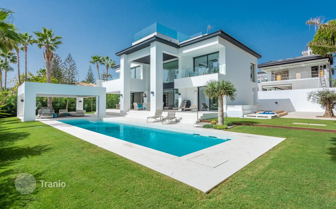 Вилла на продажу в Cortijo Blanco, Сан Педро де Алькантара, фото 2