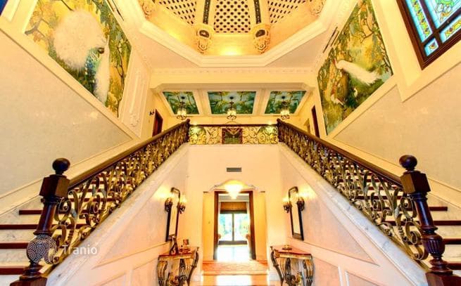 9-комнатная вилла 1137 м² в Сьерра Бланке, Испания, фото 2