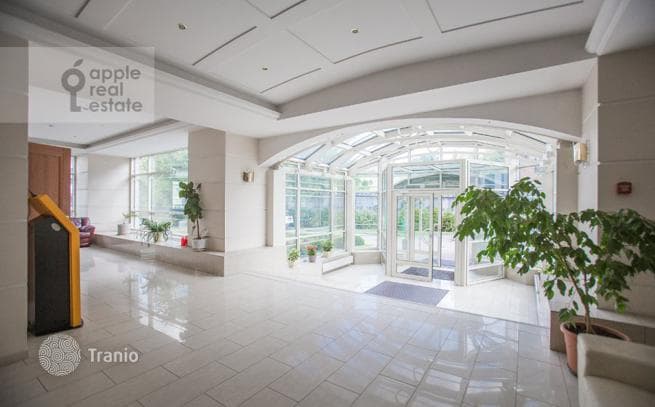 2-Bedroom Apartment in Yakimanka, Moscow, photo 2