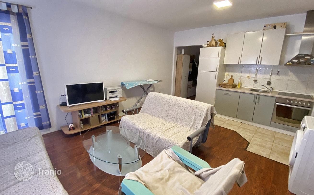 1-Bedroom Apartment with Terrace in Budva, photo 2