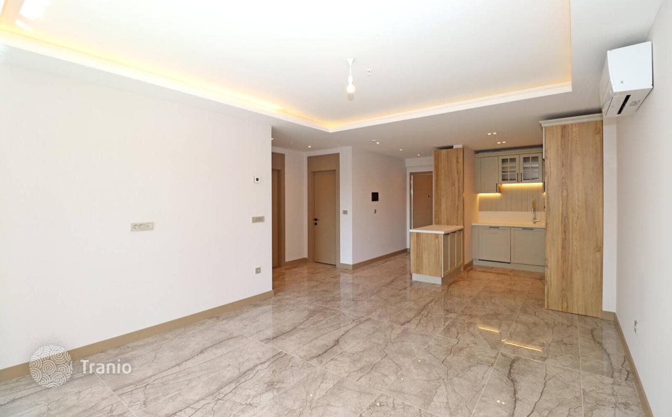 2-Bedroom Apartment with Pool View in Kepez, Antalya, photo 2