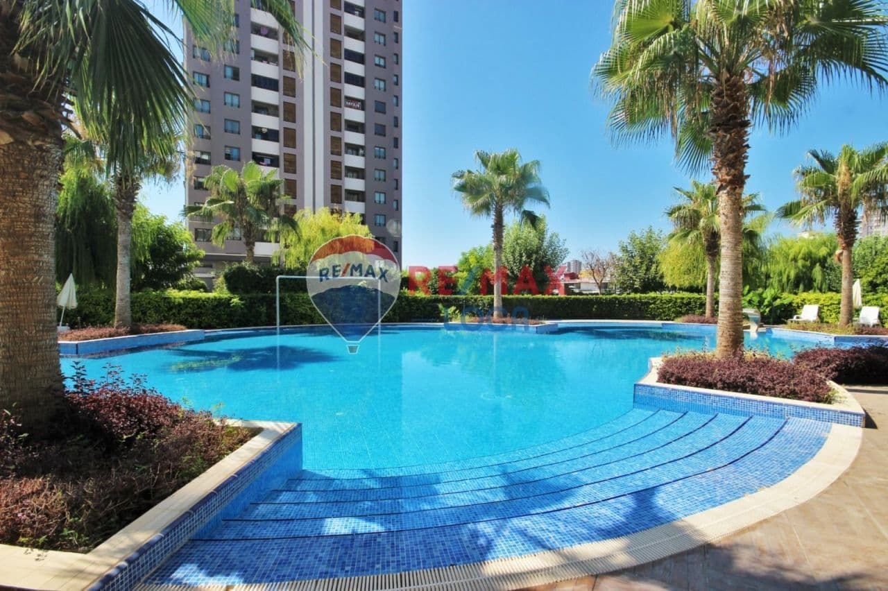 Квартира в Мерсине, Турция, 210 м²
