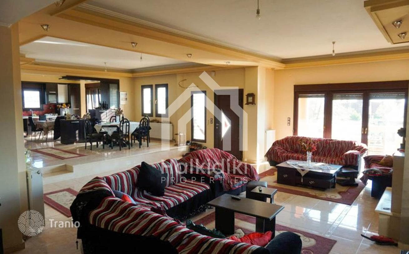 9-комнатный дом в городе 2750 м² в Халкидики, Греция