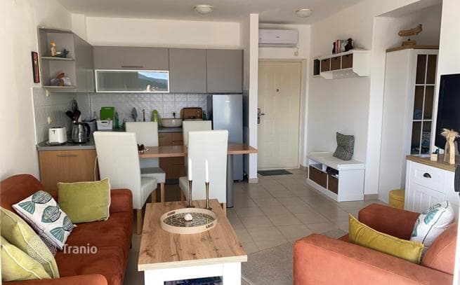 1-Bedroom Apartment with Sea View in Petrovac, photo 3