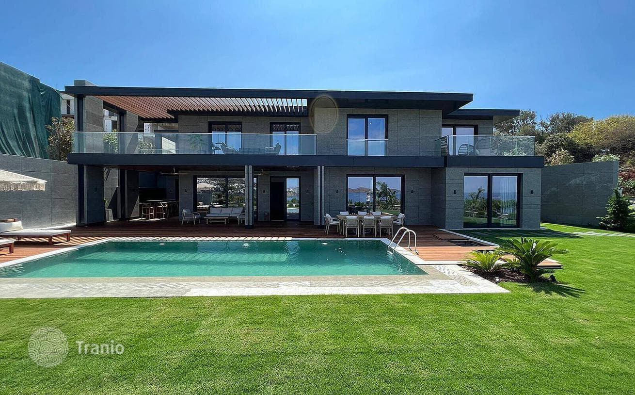 4-Bedroom Villa with Private Beach Access in Bodrum, photo 3