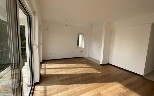 Apartments with Underground Parking 560 m from the Sea in Przno, Budva, photo 2