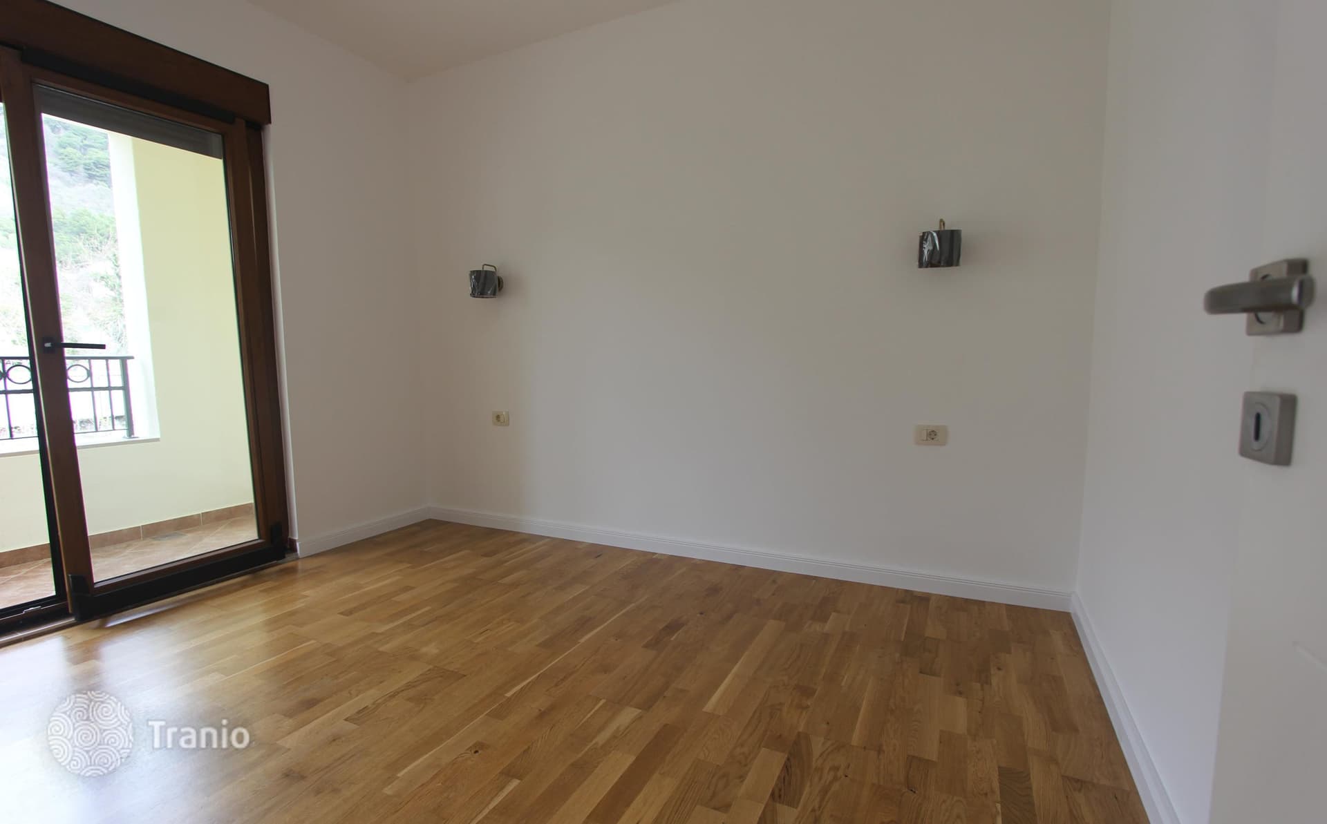 1-Bedroom Apartment with Terraces in Budva, photo 3