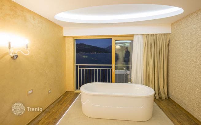 Villa with Private Pool and Boat Dock in Krašići, Kotor, photo 4