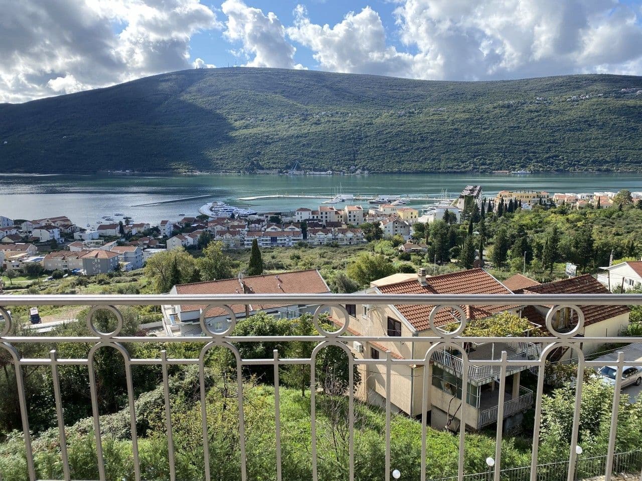 Квартира в Херцег-Нови, Черногория, 97.2 м², фото 3