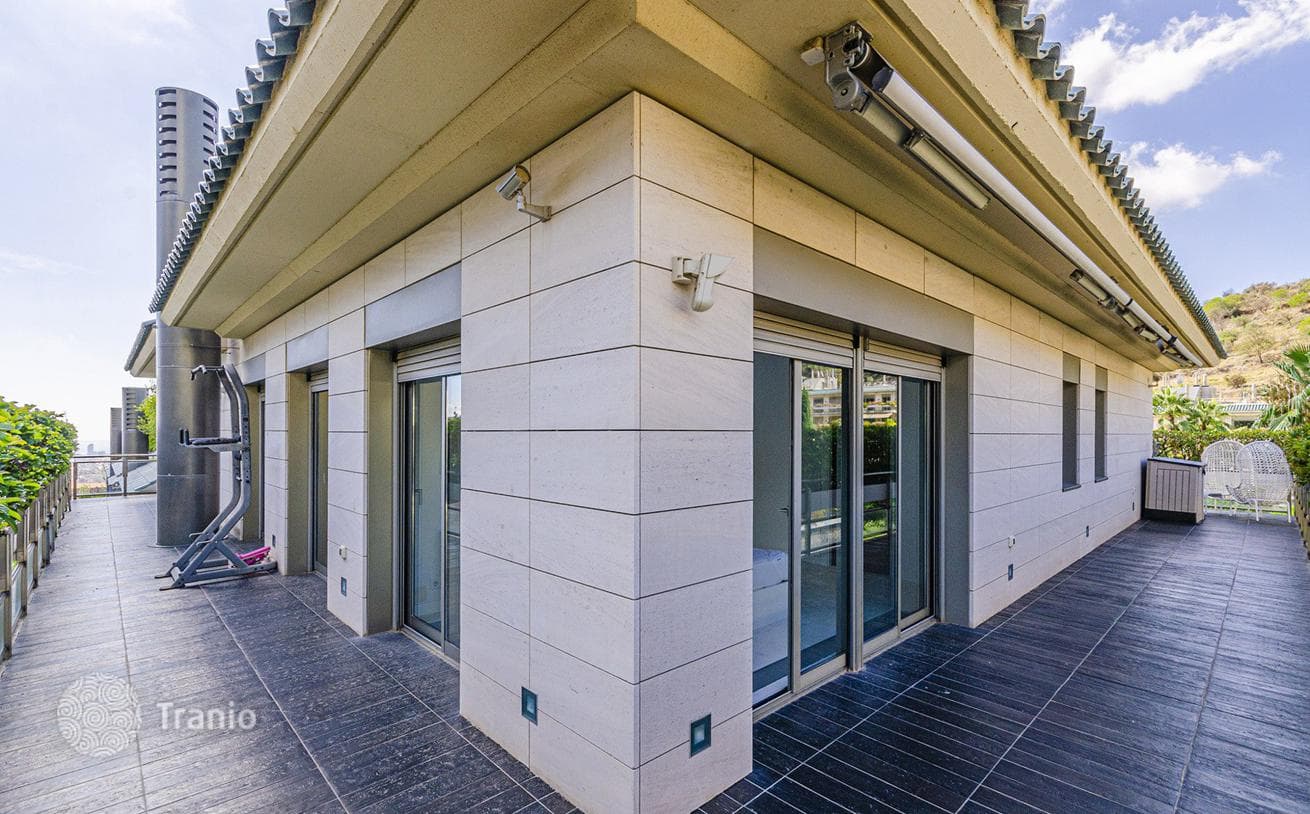 4-комнатная квартира 221 м² в Барселоне, Испания