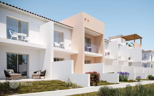 2-Bedroom Townhouse in Paphos, Cyprus, photo 2